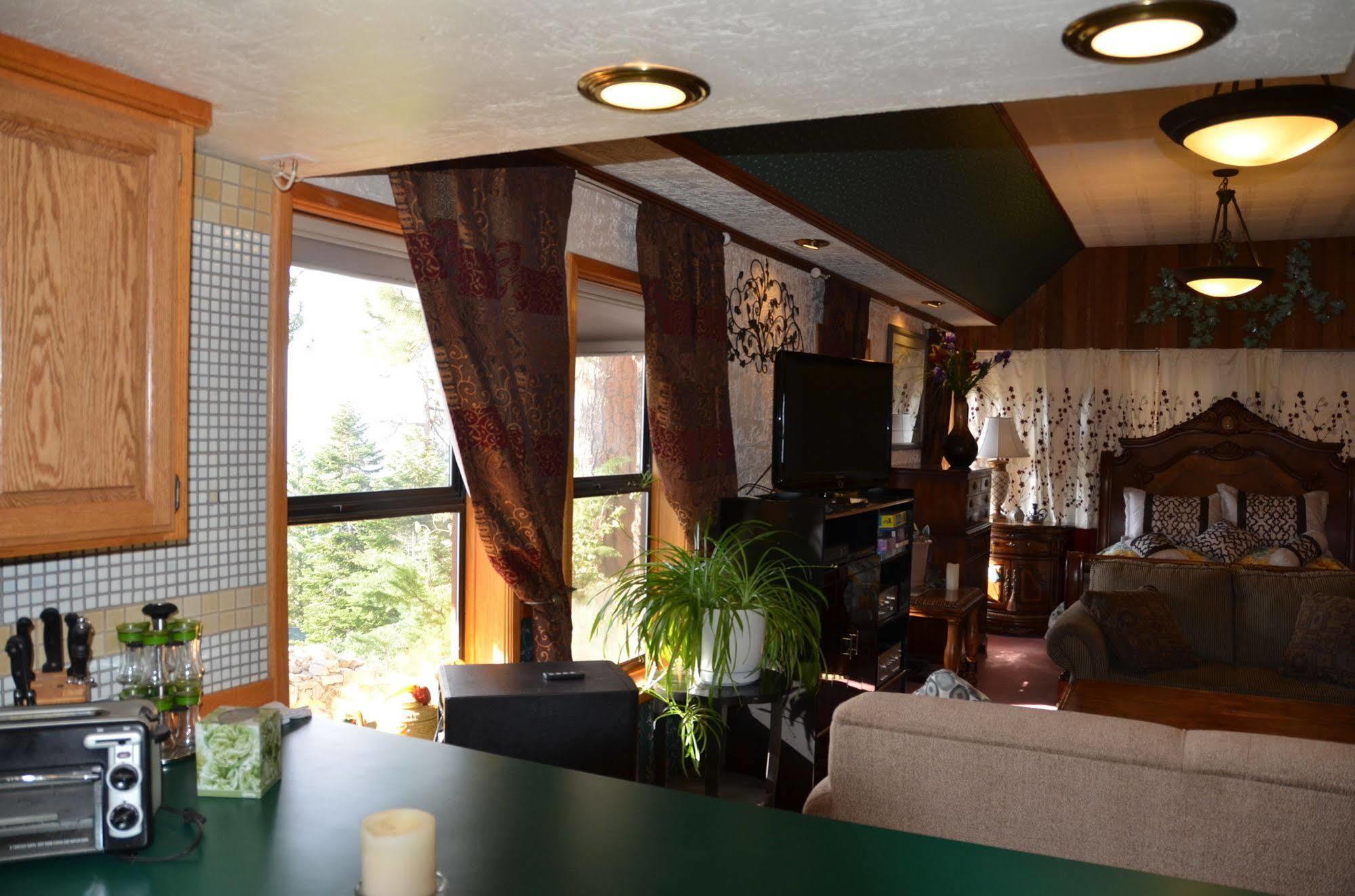 Where Eagles Fly Bed & Breakfast Elk Point Eksteriør bilde